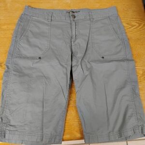 Ladies Prana Blue/Gray Halle Bermuda Hiking Shorts W/ Sturdy Material Size 12